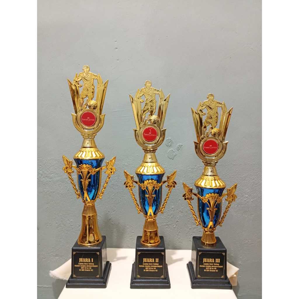 Piala Futsal dan Sepak Bola SET JUARA 1 2 3