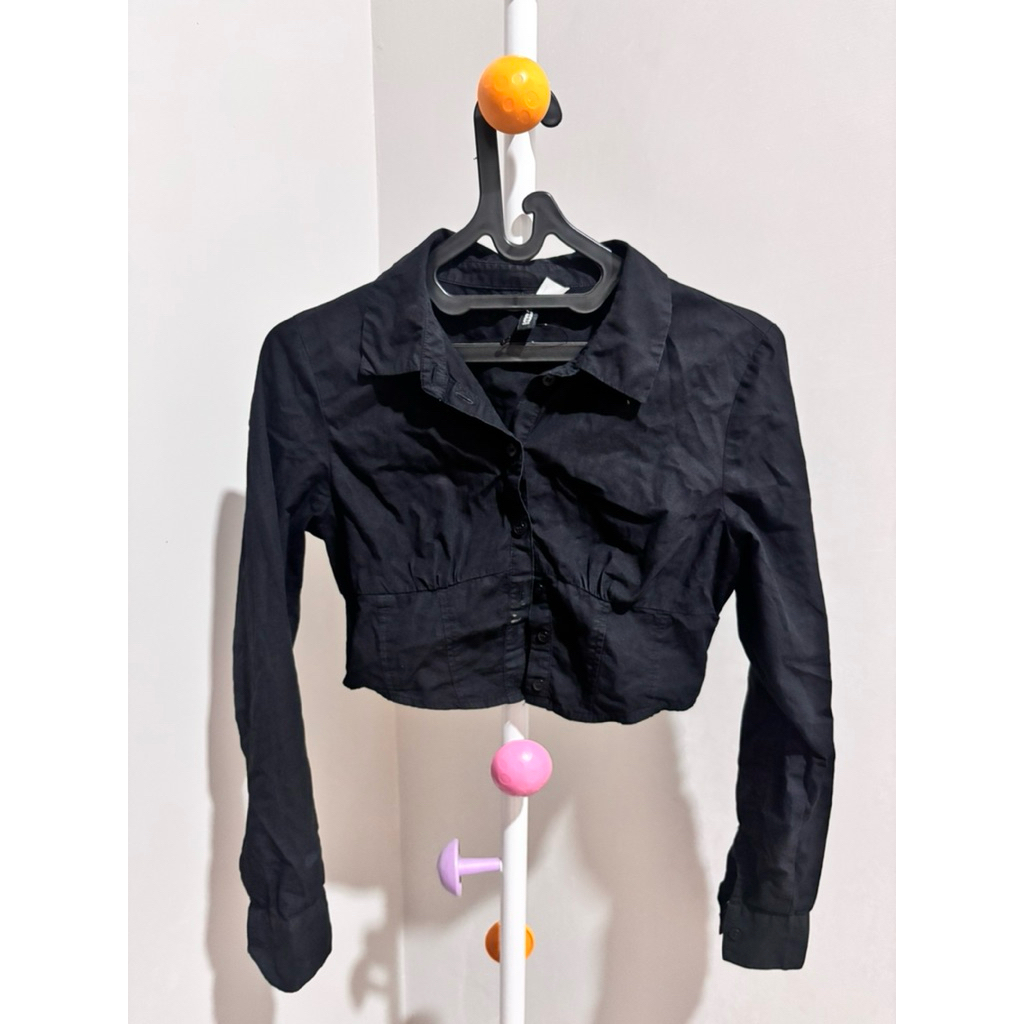 kemeja crop hnm