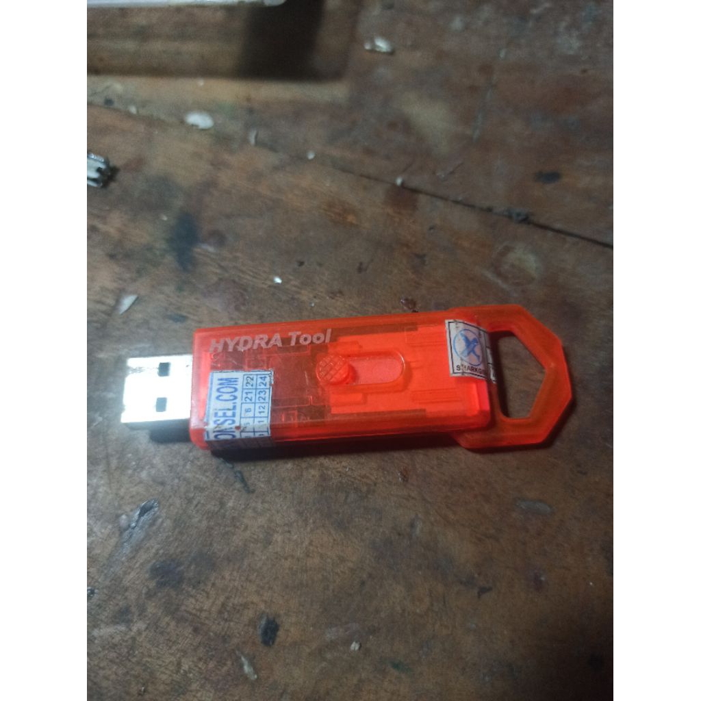 Dongle hydra tool