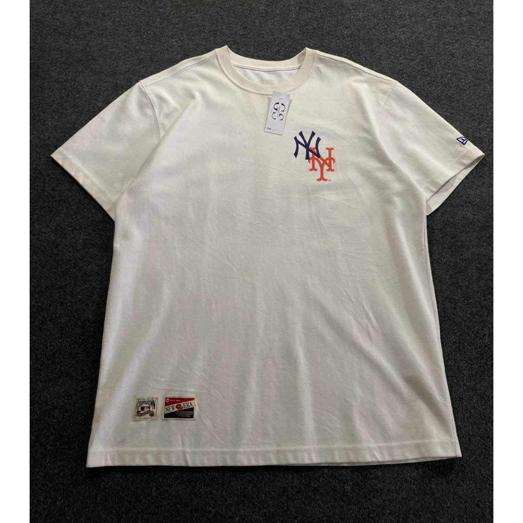 KAOS BRANDED BEKAS MLB NEW ERA - MOTIF NY DOUBLE LOGO PUTIH PREMIUM CONDISI BAIK