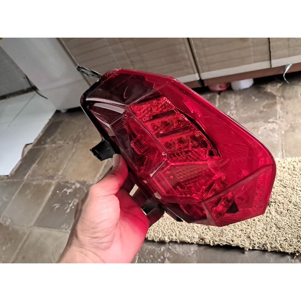 Stoplamp assy honda vario 125 vario 150 esp New stop lamp lampu belakang original ori copotan standa