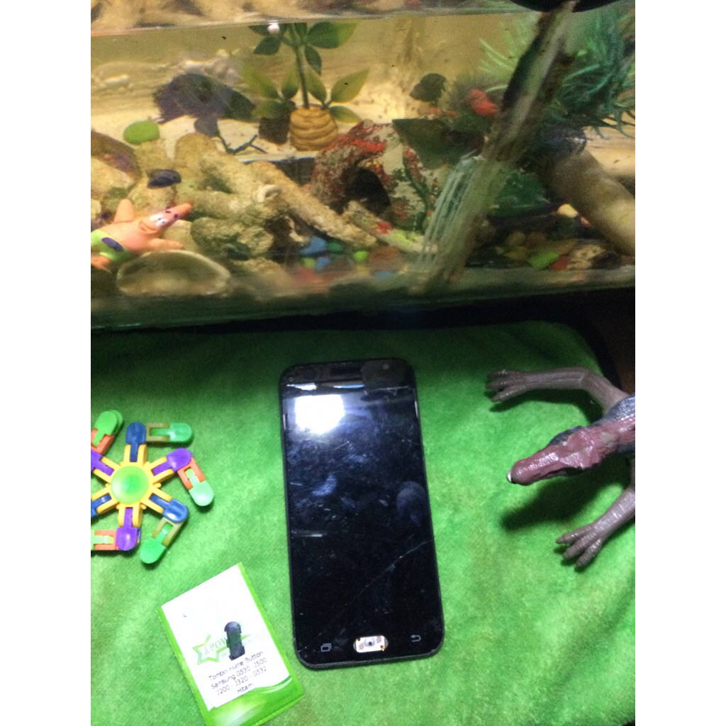 J3PRO LCD PECAH