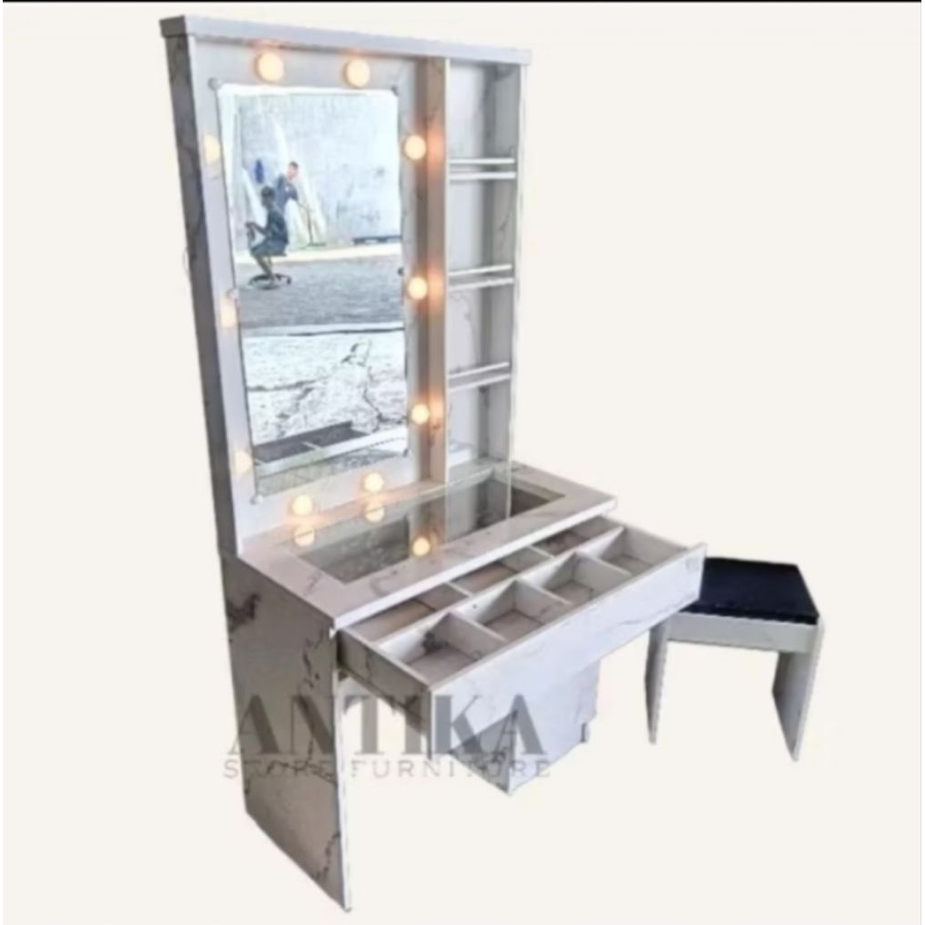Meja rias minimalis Murmer (Medan)