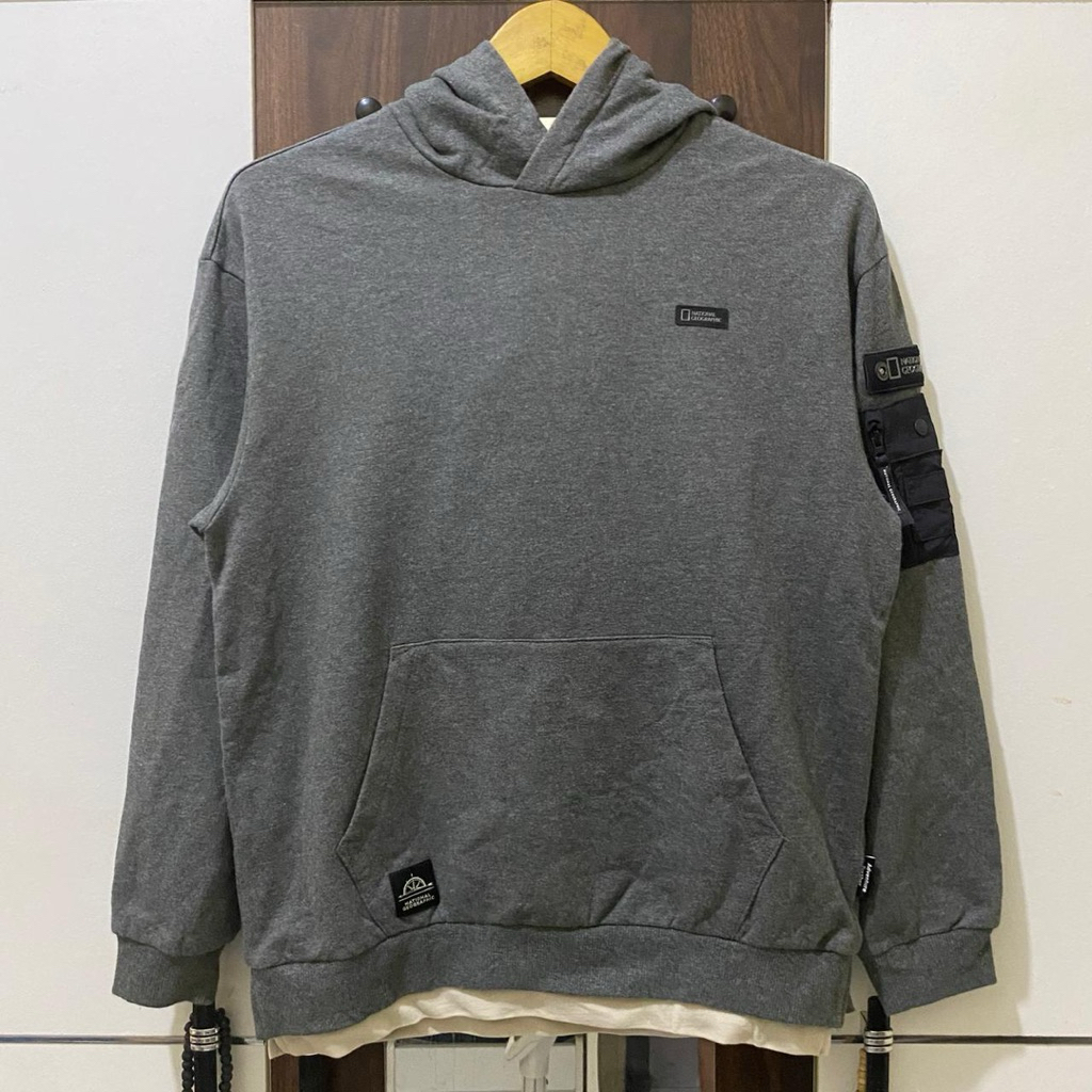 Hoodie National Geographic Patch Saku Samping