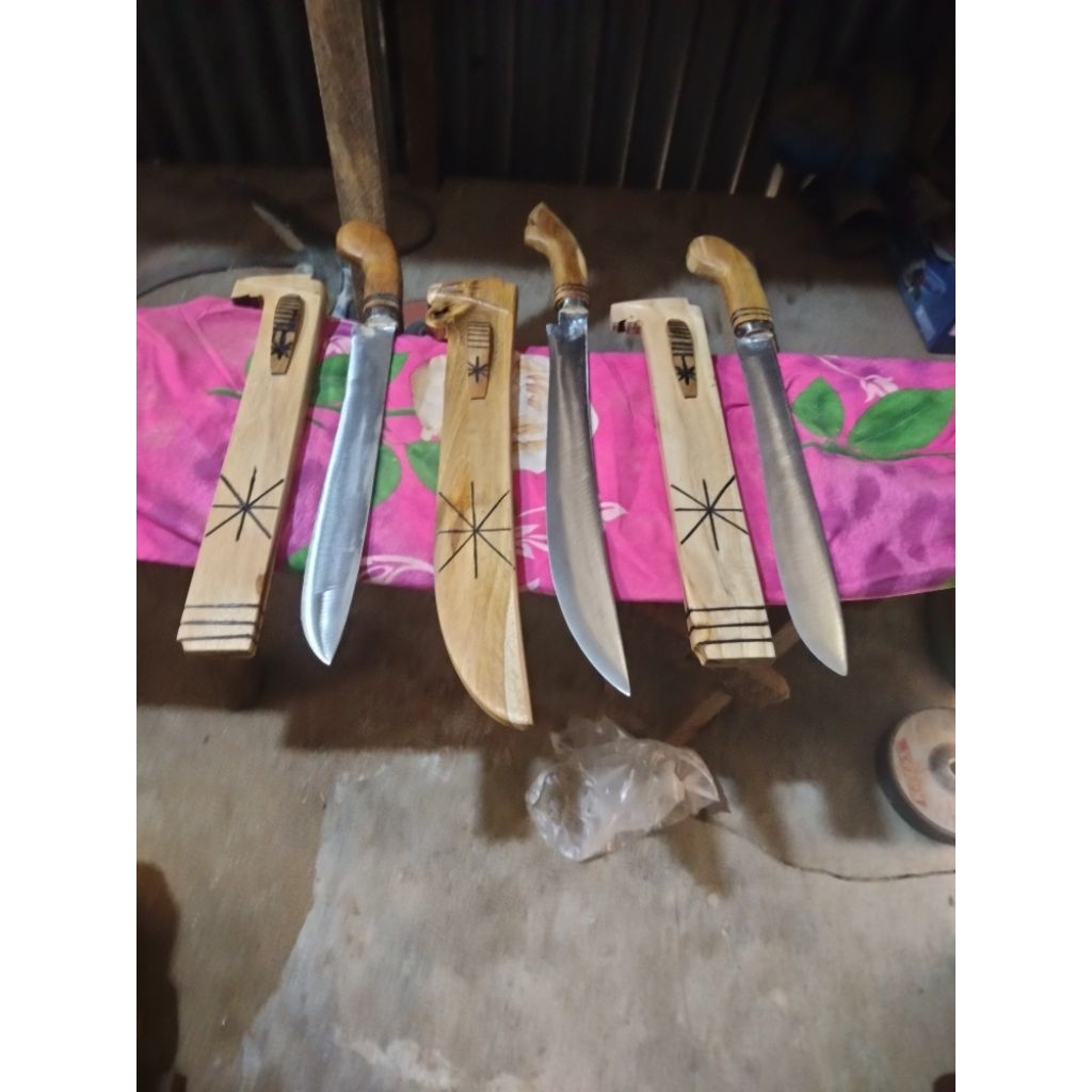 golok baja per alat perkebunan