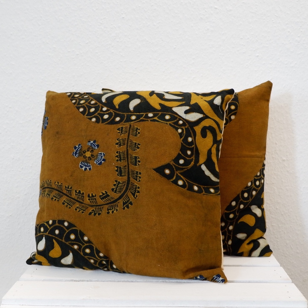 TENTATIK Jenu Tenun Gedog Jawa Timur Sarung Bantal