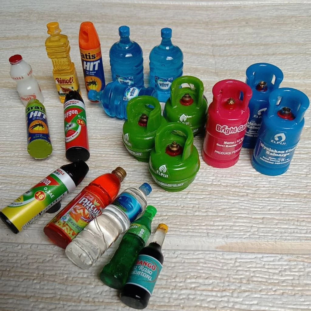 (TANPA MAGNET) Miniatur kebutuhan rumah tangga galon  elpiji mainan  etalase toko