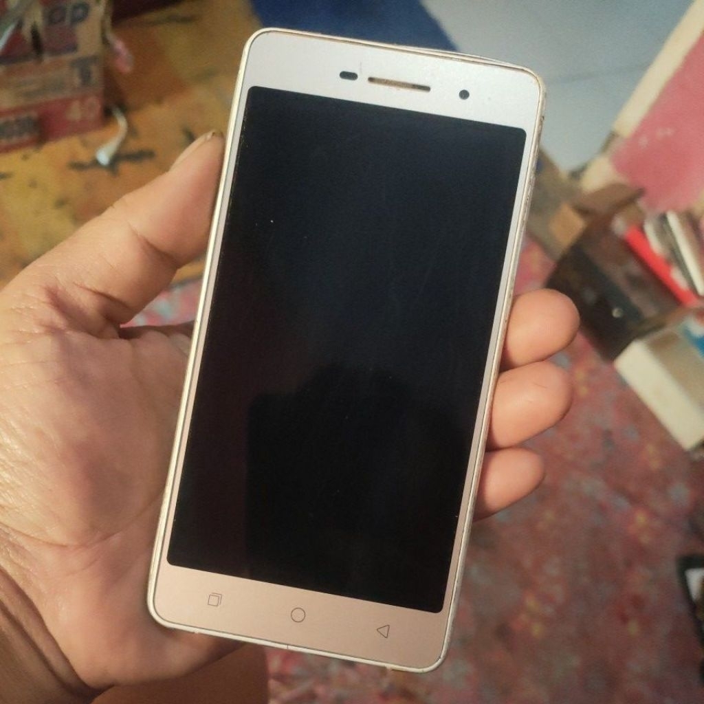 lcd Coolpad e571 ori copotan normal maaf jual lcd sama kesing bukan unit hp yah