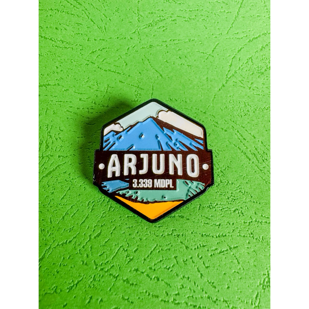 Enamel Pin Gunung Arjuno