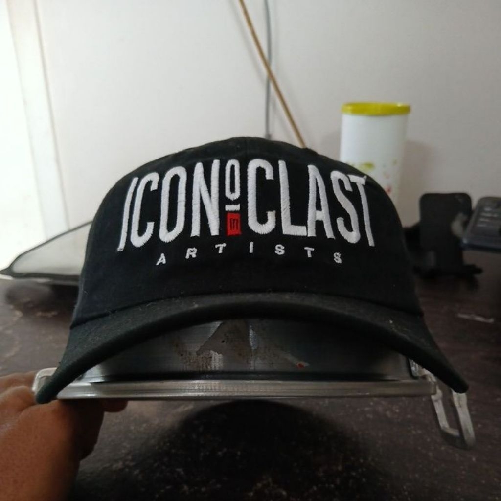 Topi Baseball katun tebal warna hitam pekat logo bordir CLASSICS second Original allsize stelan besi