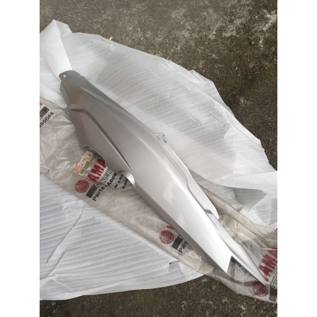 cover body Kiri yamaha vega r new original body kiri vega r new silver