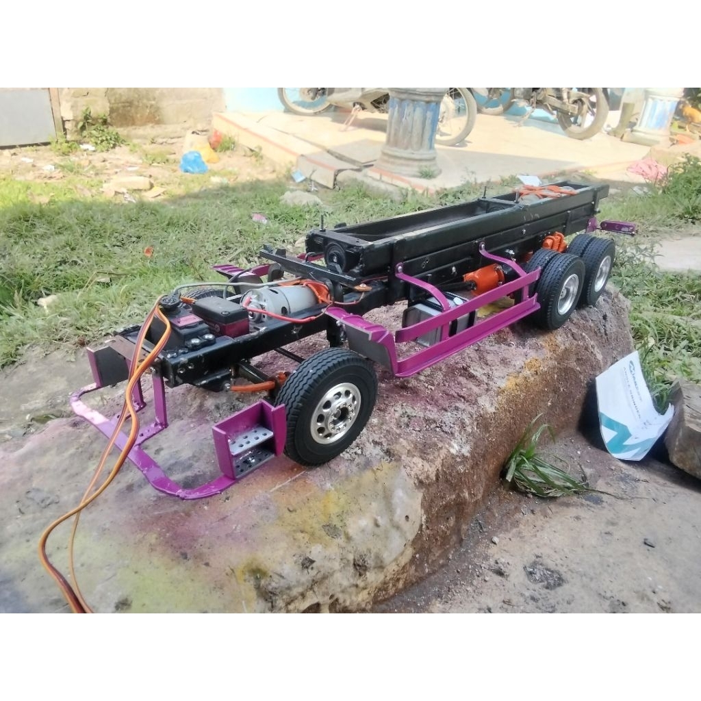 sasis miniatur truk Hino 500 dhum