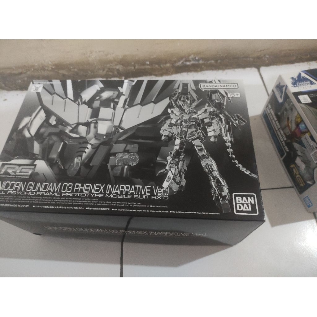 rg phenex gundam 1/144 pbandai