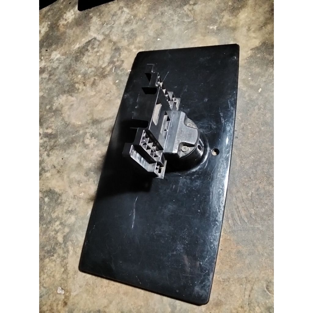 KAKI DUDUKAN STAND TV LG plus BAUT 32LD330