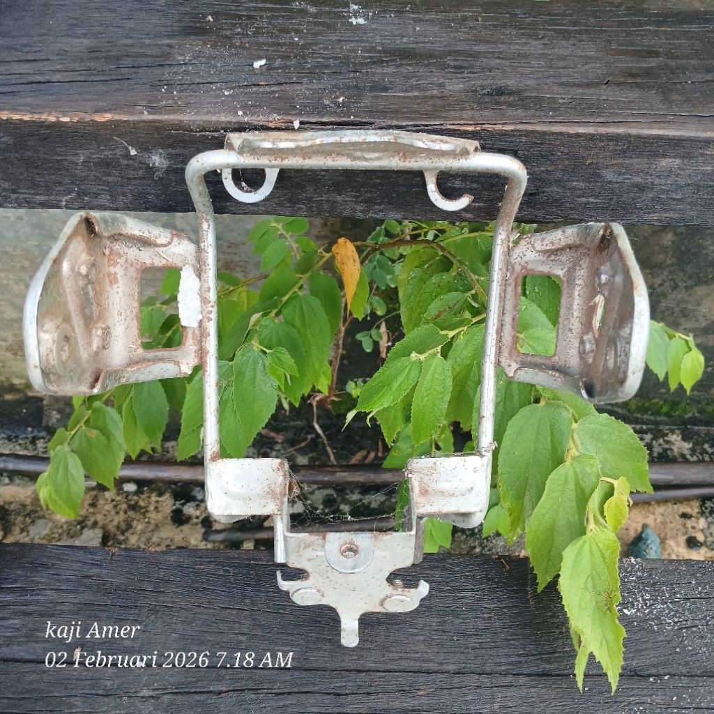 PANGKON LAMPU DEPAN GL MAX