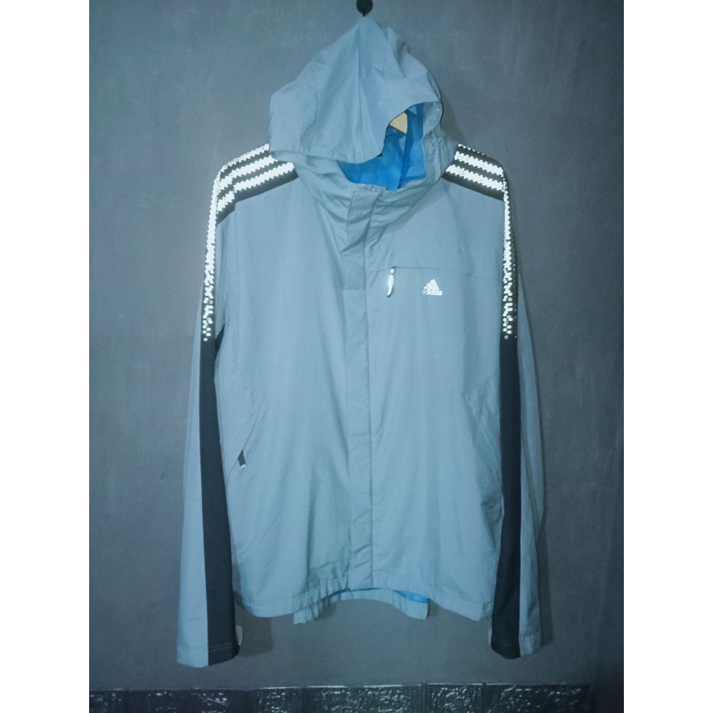 gorpcore adinda reflektif bloktek