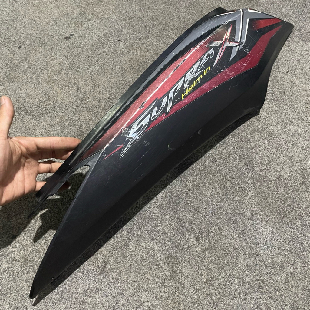 cover body belakang kanan honda supra x 125 helm in original