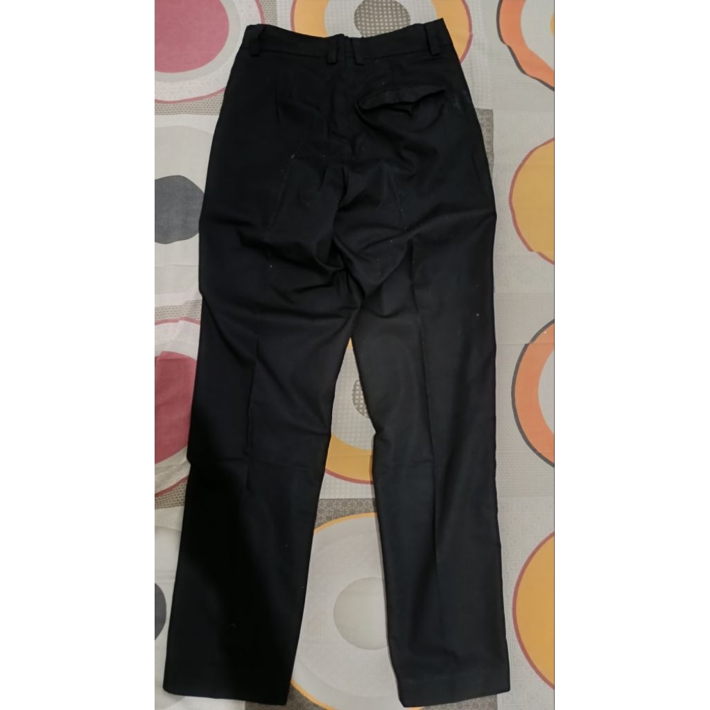 [Preloved] Celana Bahan Hitam Formal Pria