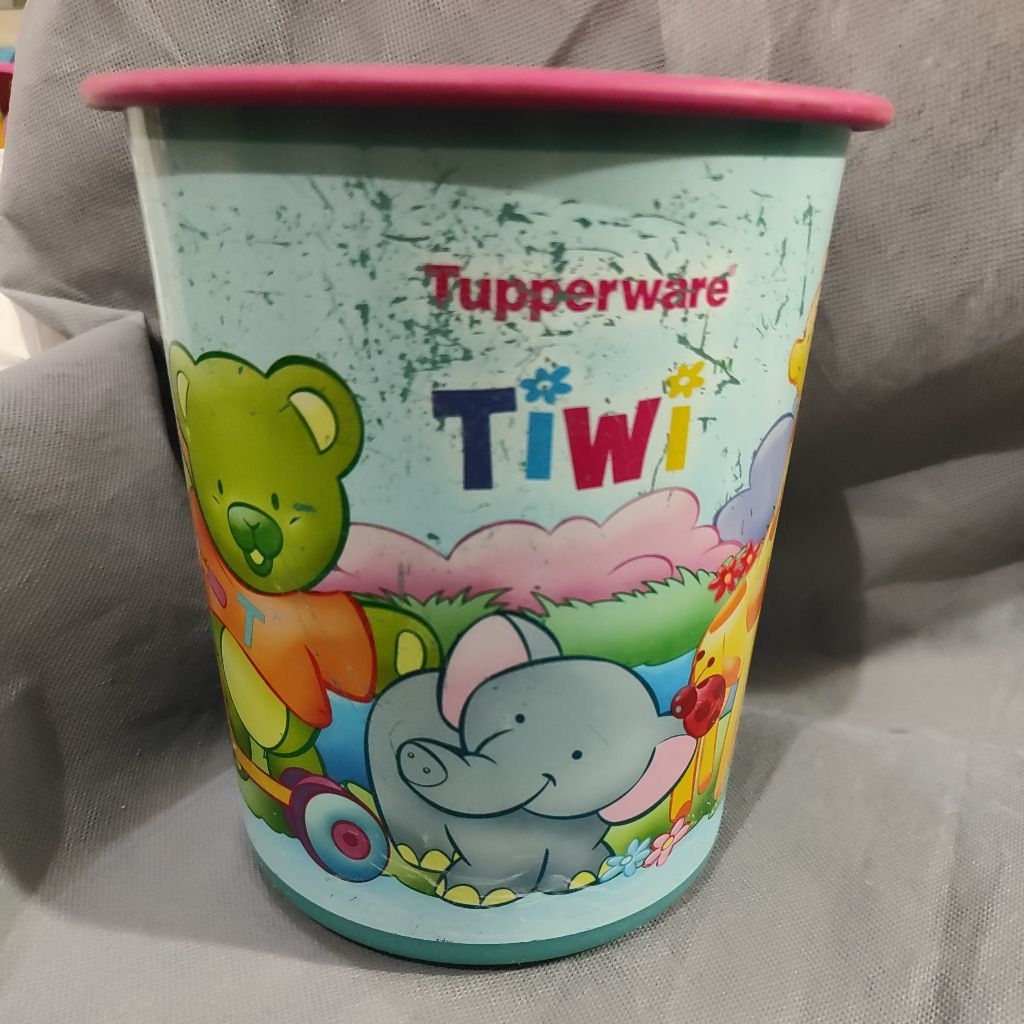 Toples tempat Snack Deco 1,2L & 1,9L Tupperware ORI second PL mantan