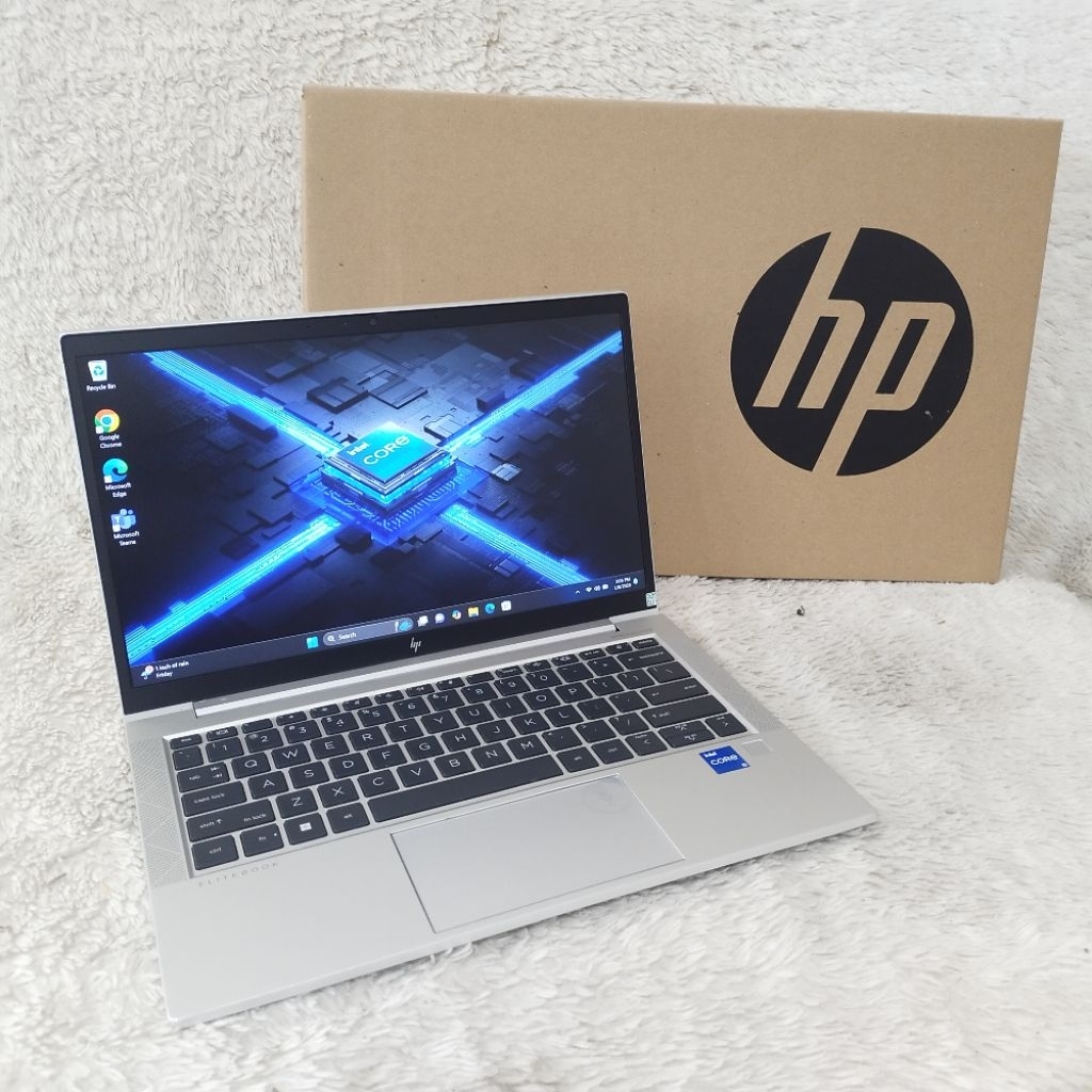 HP Elitebook 830 G8 Intel Core i5-1145G7 Mulus Like New