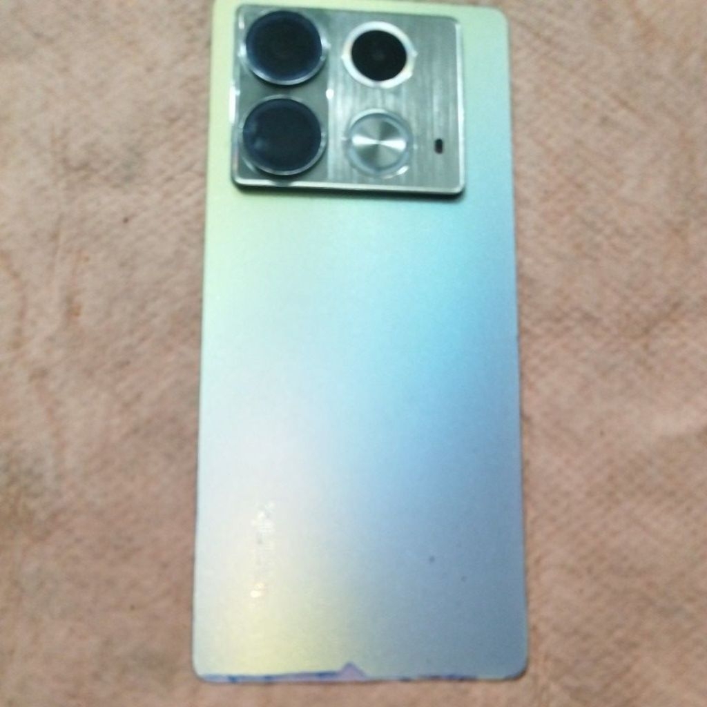 tutup infinix not 40