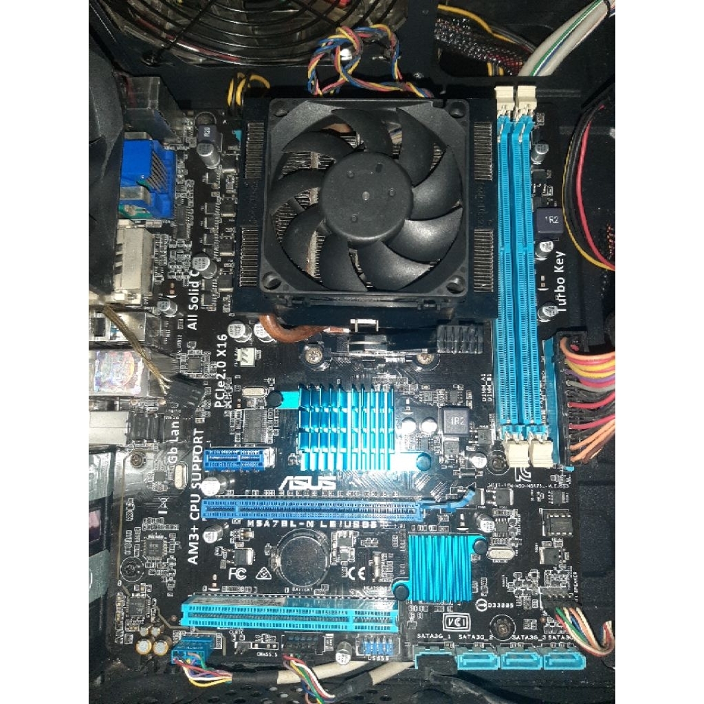 MOTHERBOARD ASUS M5A78L-M LE / USB3.0 FEAT AMD FX 6350 Mulus (GRADE A)