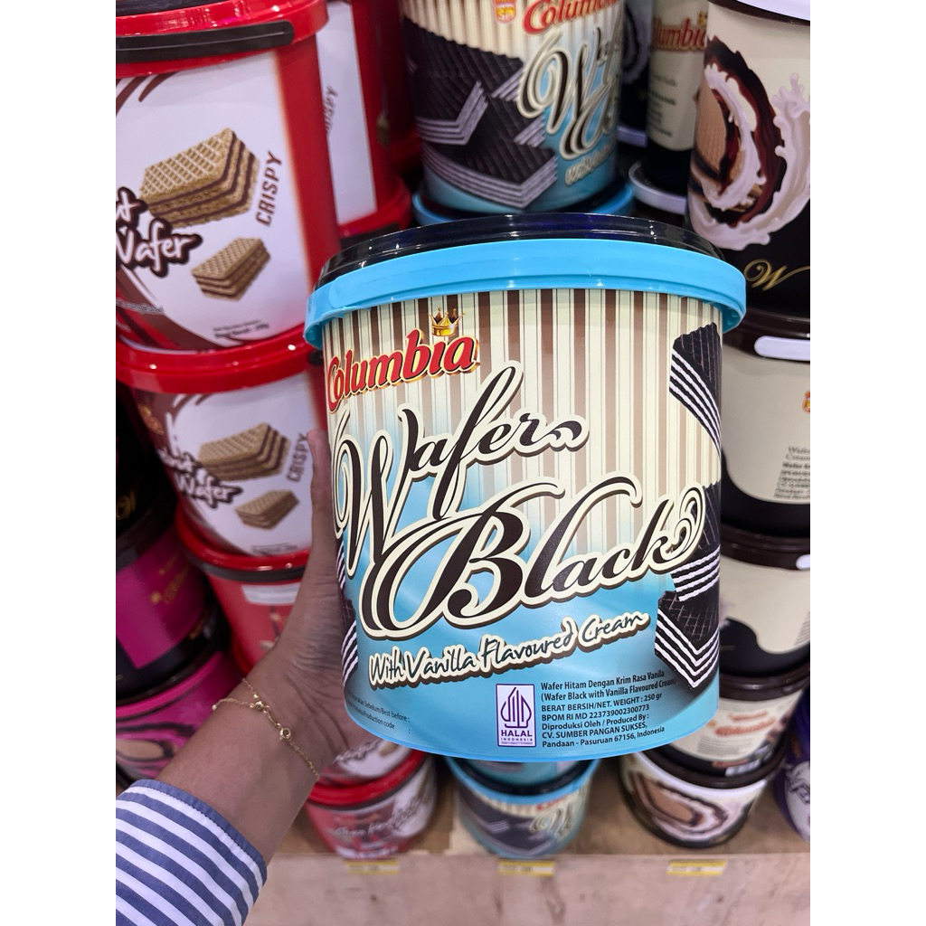 Columbia Wafer Black Vanilla 250gr | jajan kaleng | jajan lebaran murah | jajan lebaran
