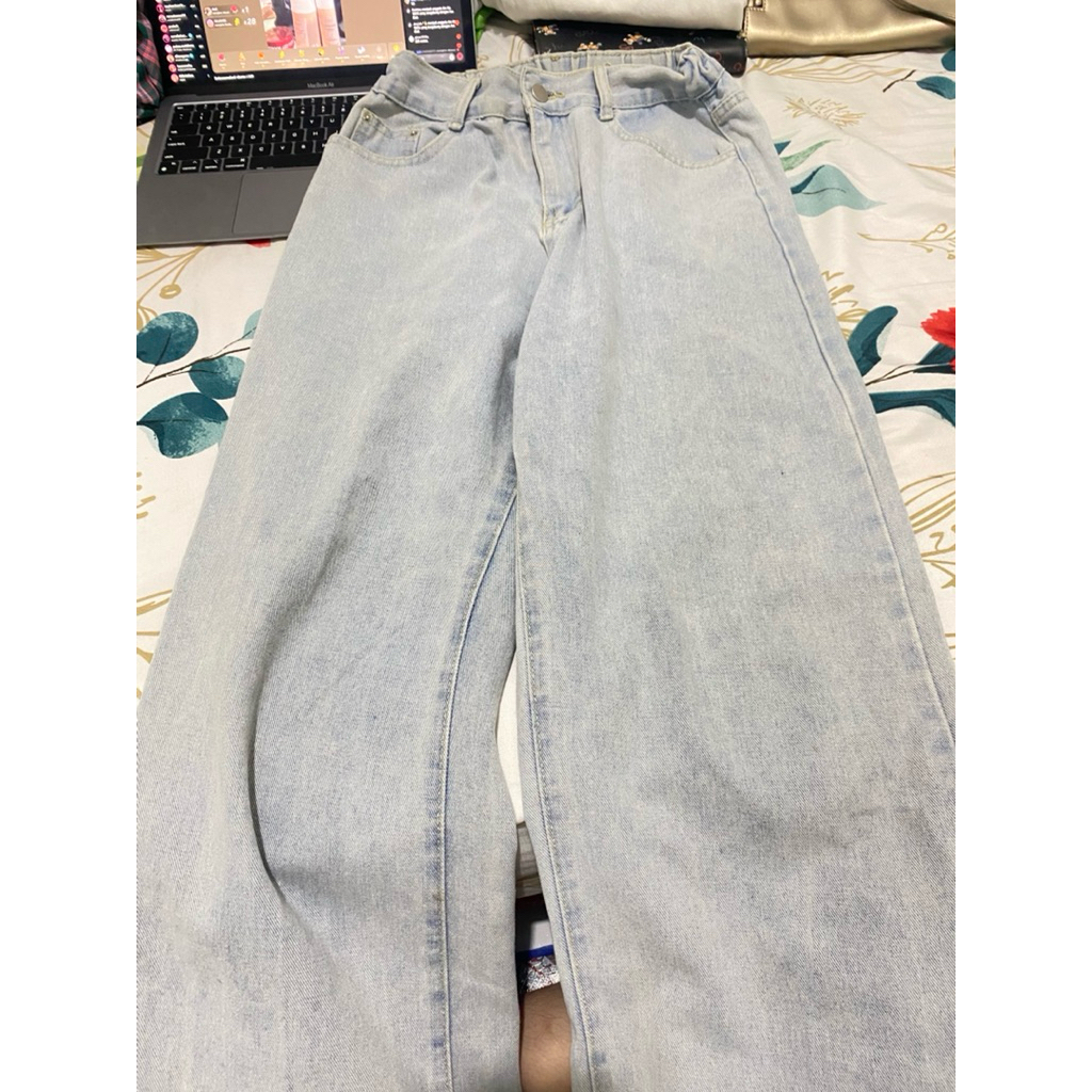 preloved jeans vierlin