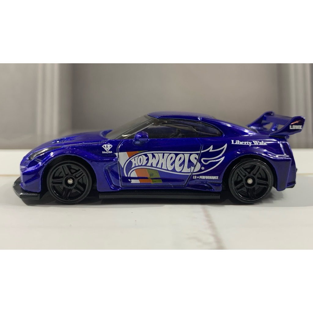Hotwheels R35 lbwk loose mulus