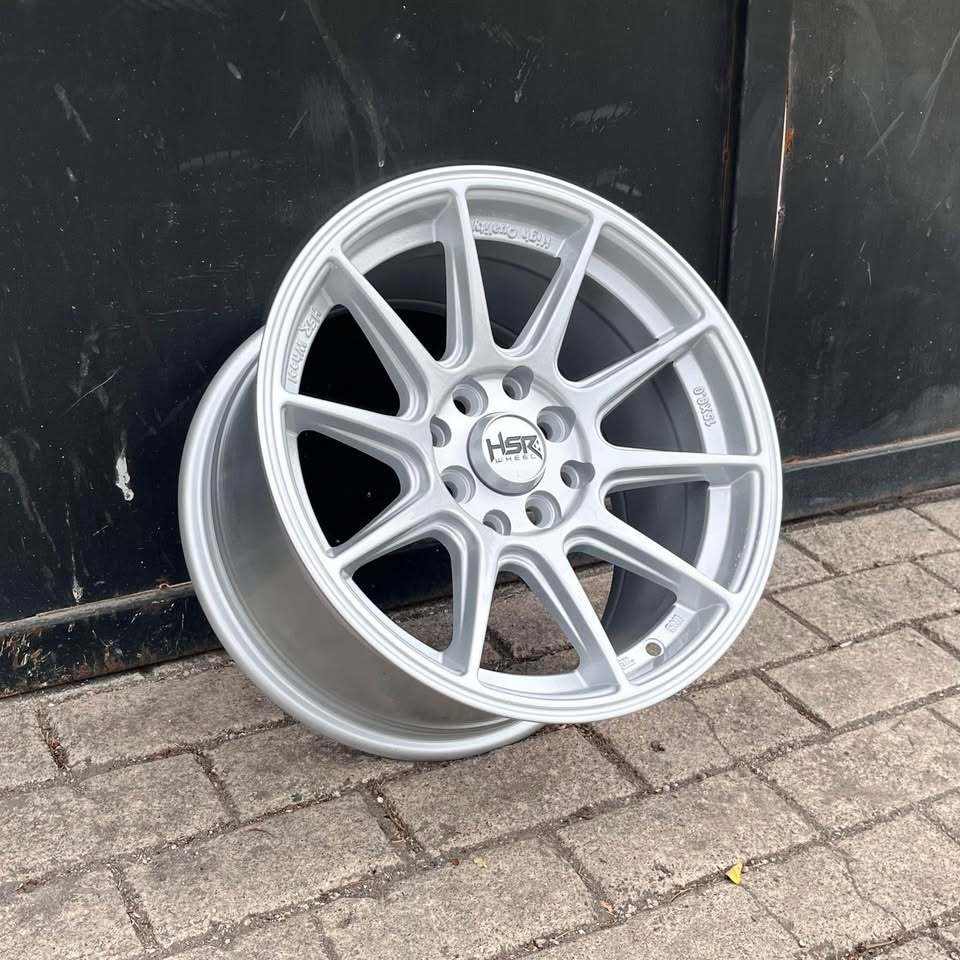 HSR Velg Mobil Ring 17 Silver PCD 4x100 4x114.3 Spek Celong HSR SHINJUKU Untuk Mobil Livina, Mobilio