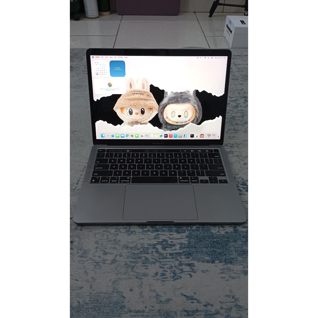 MacBook Pro 13" 2020 — M1 / 8GB / 256GB