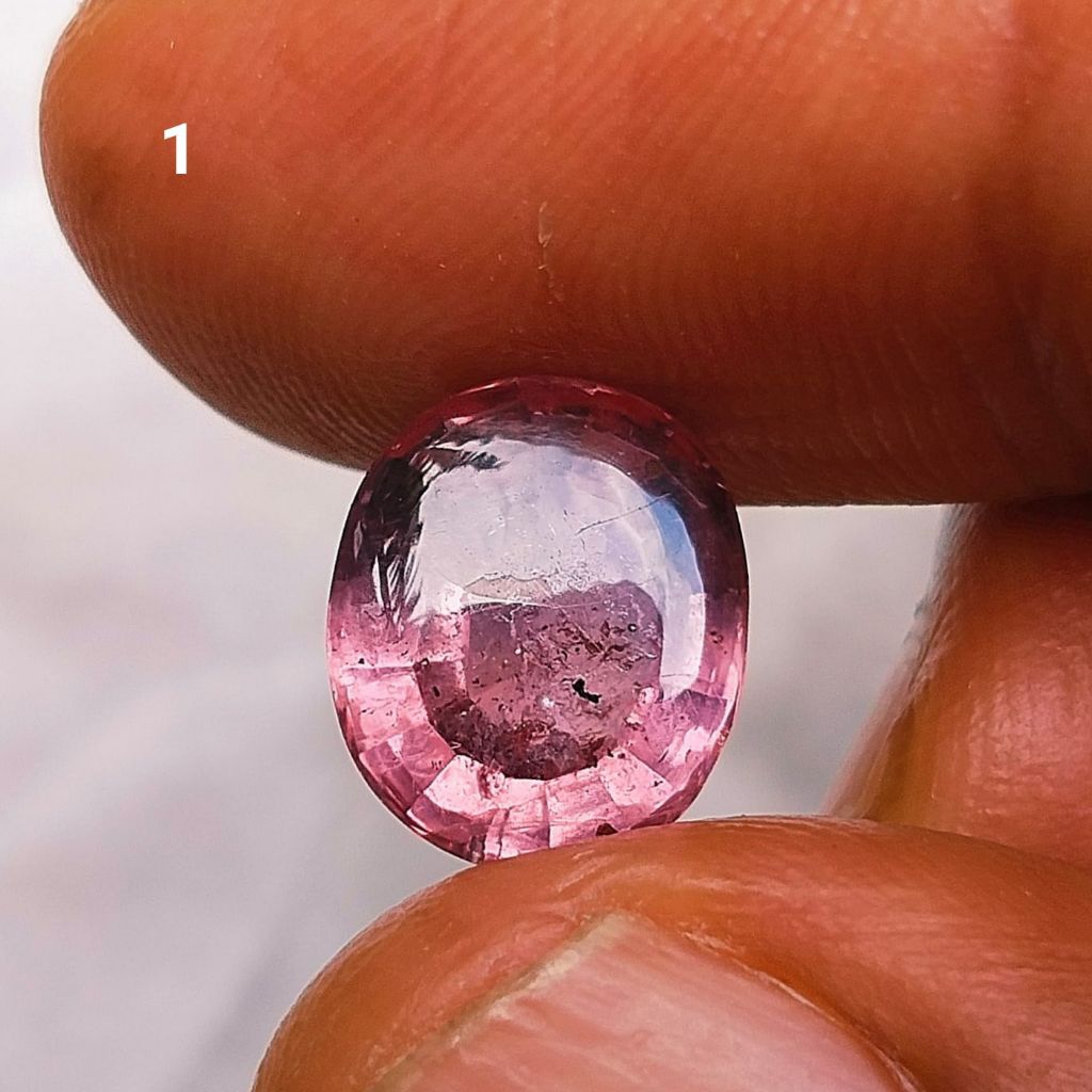 Batu permata merah dan pink ruby oval cutting bawah High Quality / Permata Rubi