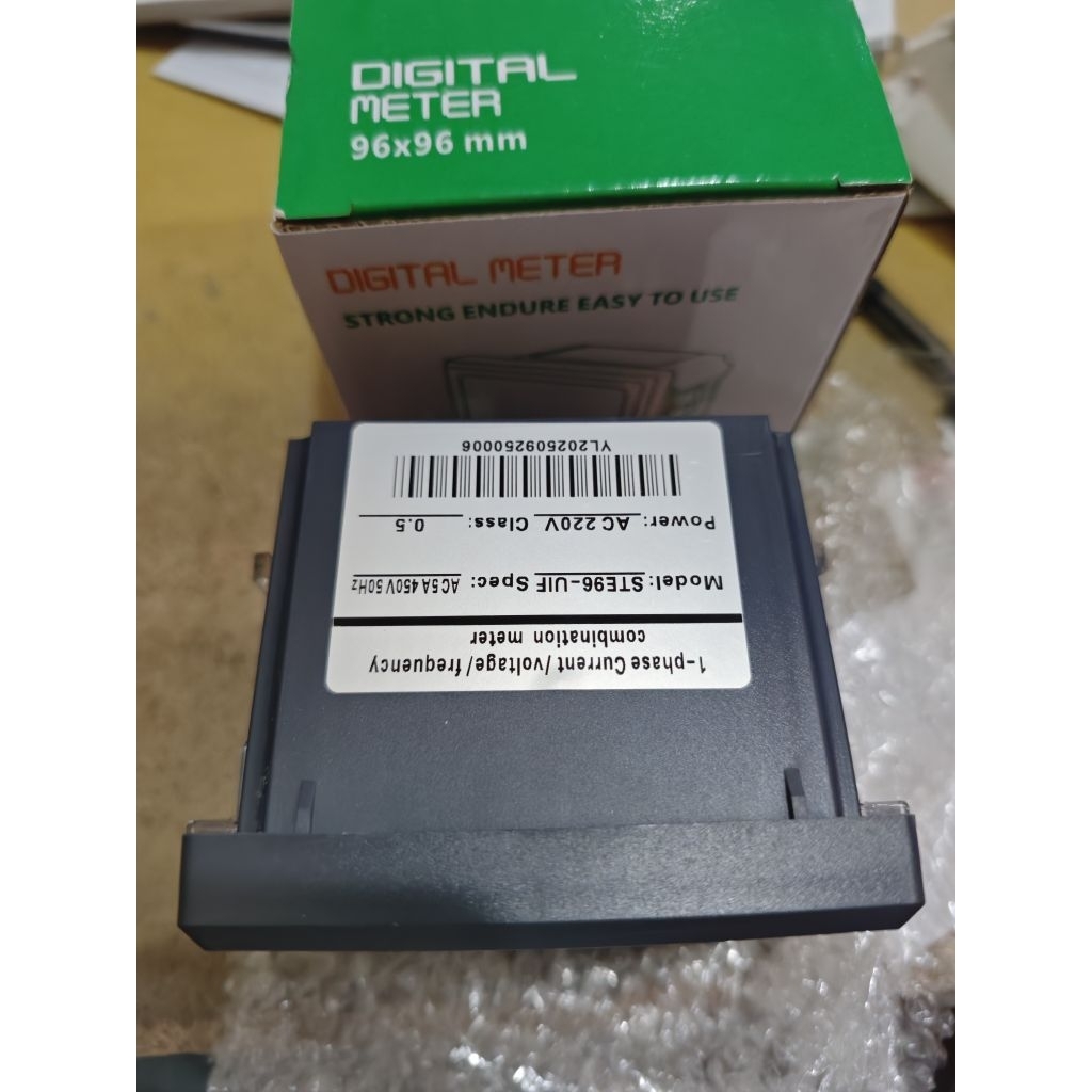 MULTI METER DIGITAL EWIG VOLT HERTZ AMPERE METER 220V AC CLASS 0.5 STE96