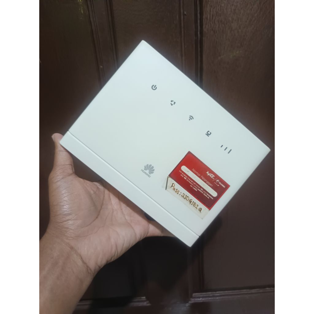 MODEM HUAWEI MODEL : B315s-607 BELUM UNLOCK