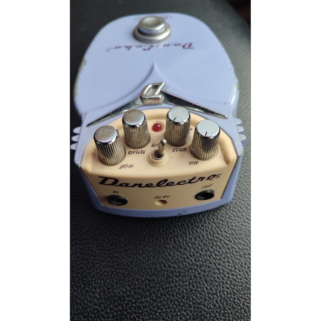 efek delay Danelectro echo