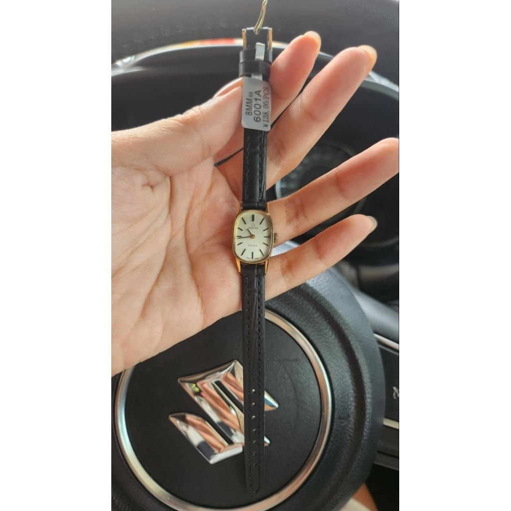 Vintage Omega Genève Swiss Watch Manual Winding with Leather Strap