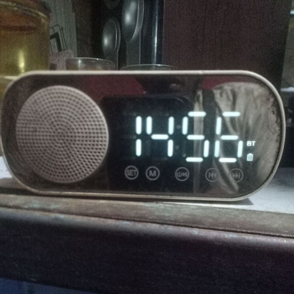 Clock Bluetooth Digital speaker
