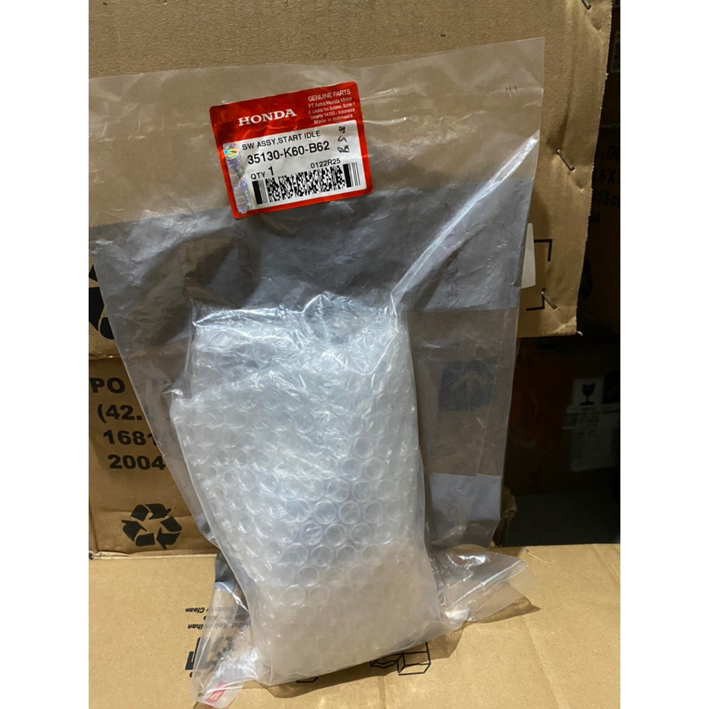 35130-K60-B62 Holder kanan tombol saklar stater idling stop new vario 125 2018-2022