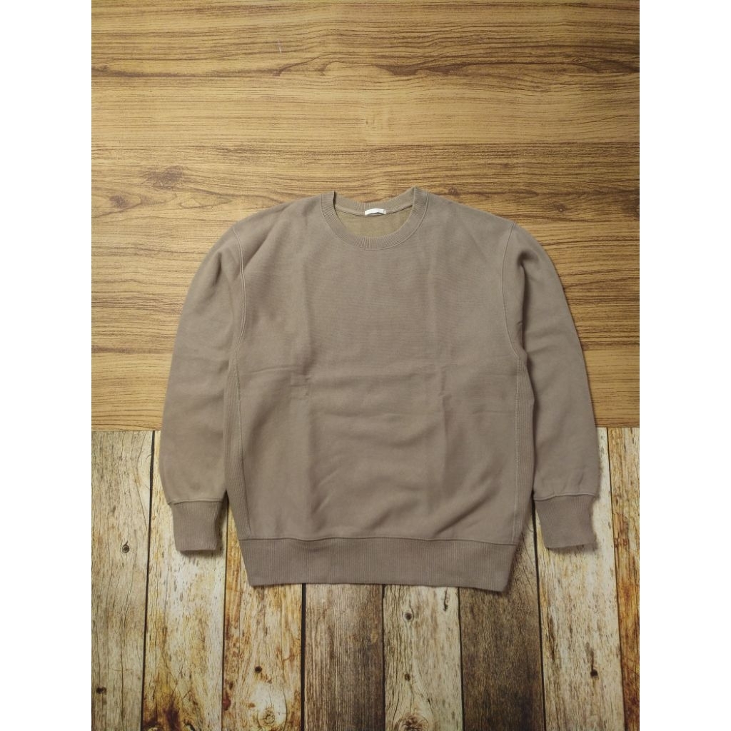 GU by Uniqlo Sweatshirt/ Crewneck