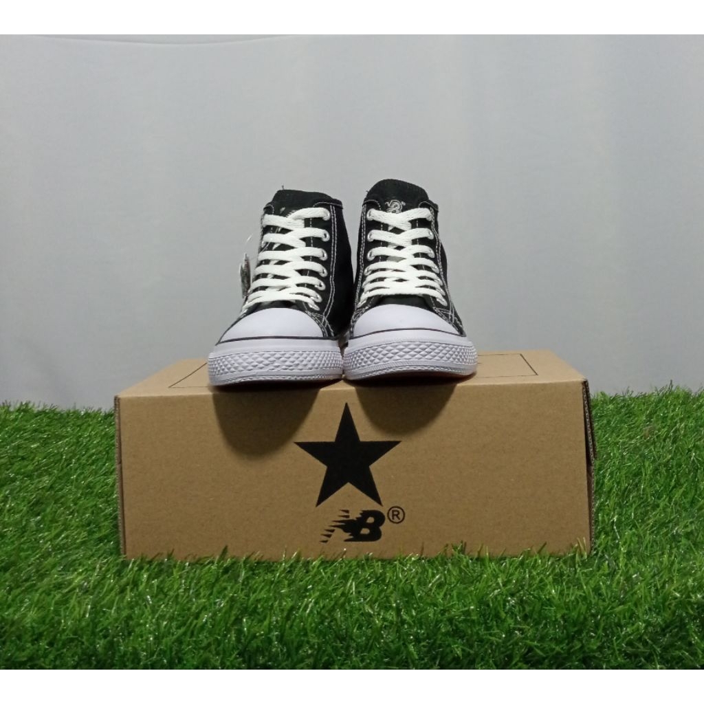 SEPATU SEKOLAH MB (MASTER BASKET) Hitam Putih