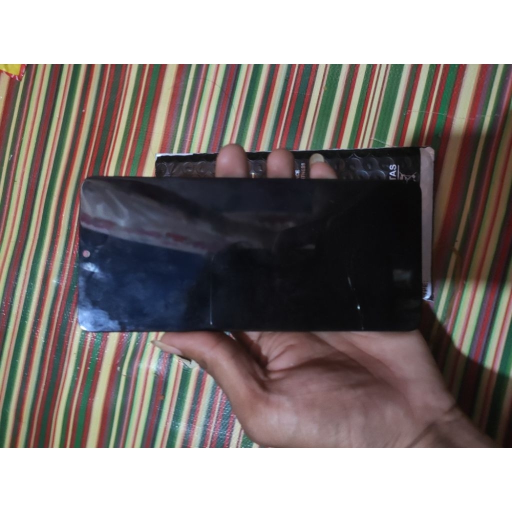 LCD SAMSUNG A32 4G lokal retak bawah serambut