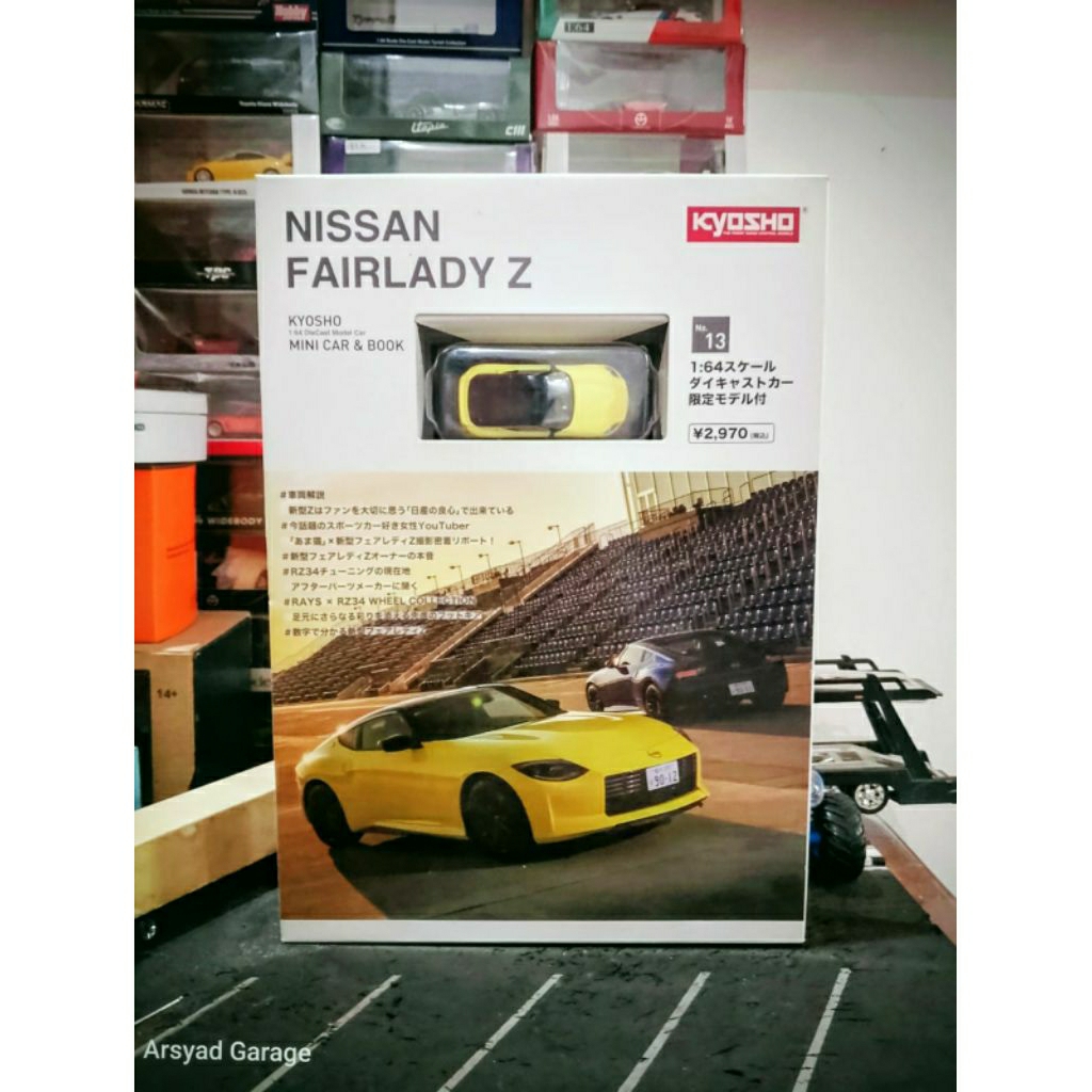 Diecast Kyosho Mini Car And Book Nissan Fiarlady Z Yellow