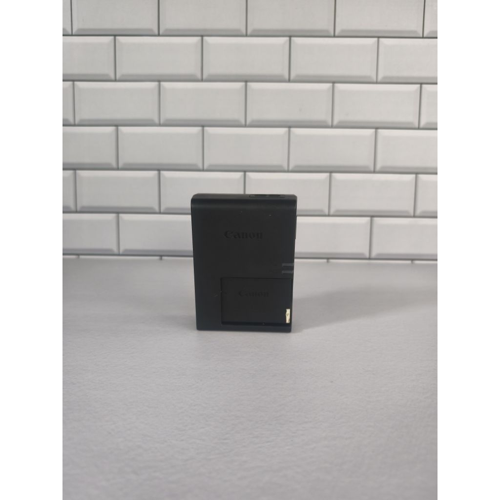 Charger Second Ori Copotan Canon LP-E17