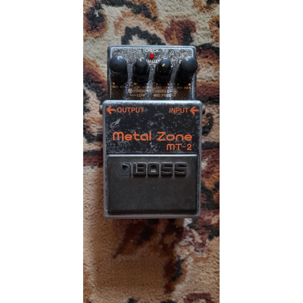 Boss Metal zone MT 2