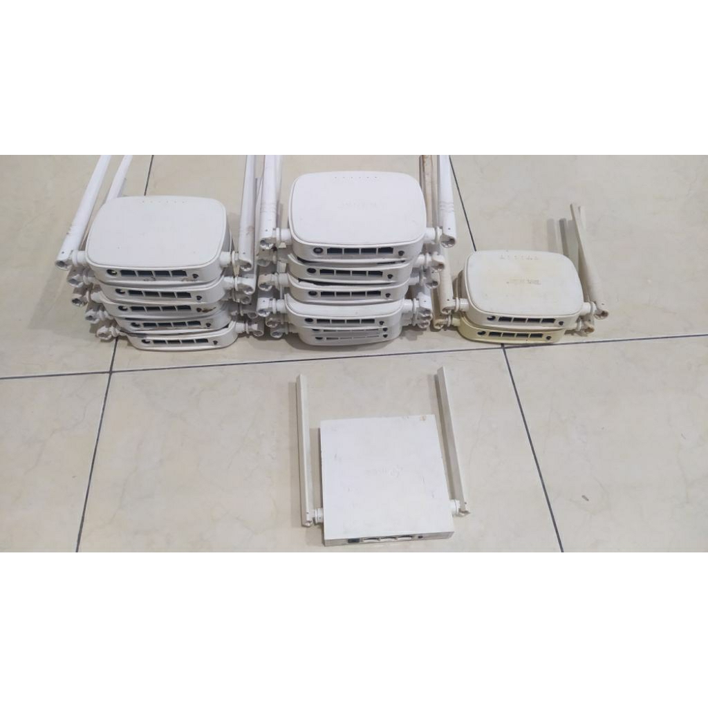 ROUTER TENDA WIFI N300/N301 BEKAS NORMAL