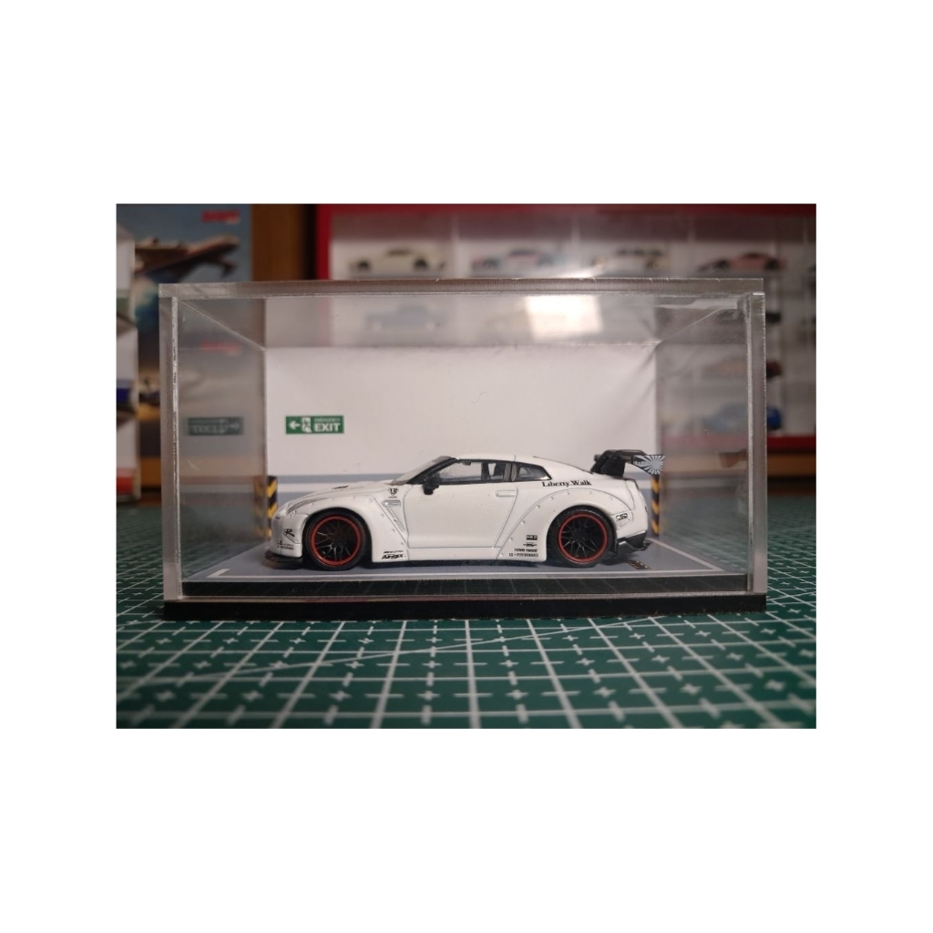 Diorama parkiran basement (abu-abu)