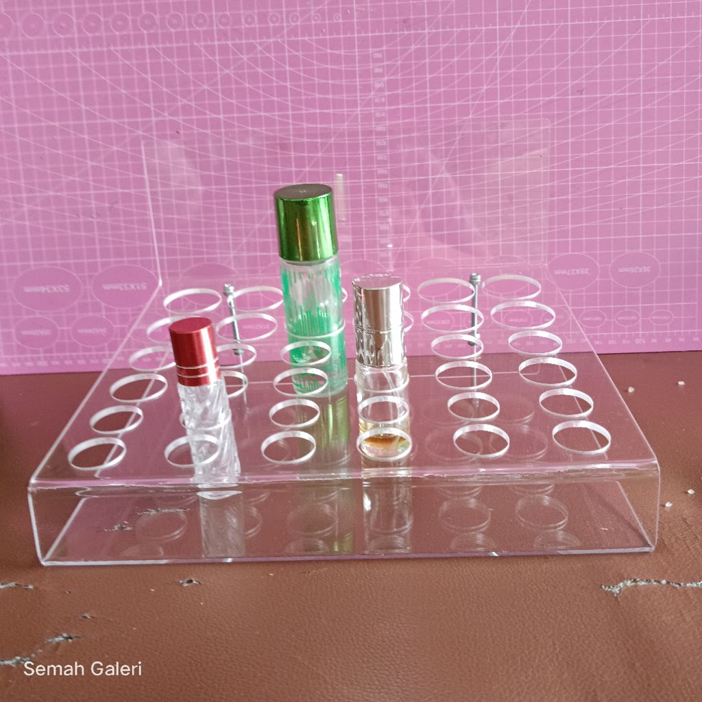 Rak Parfum Akrilik 3mm Transparan Display Botol 30ml 15ml 10ml Roll On total 36 Lubang