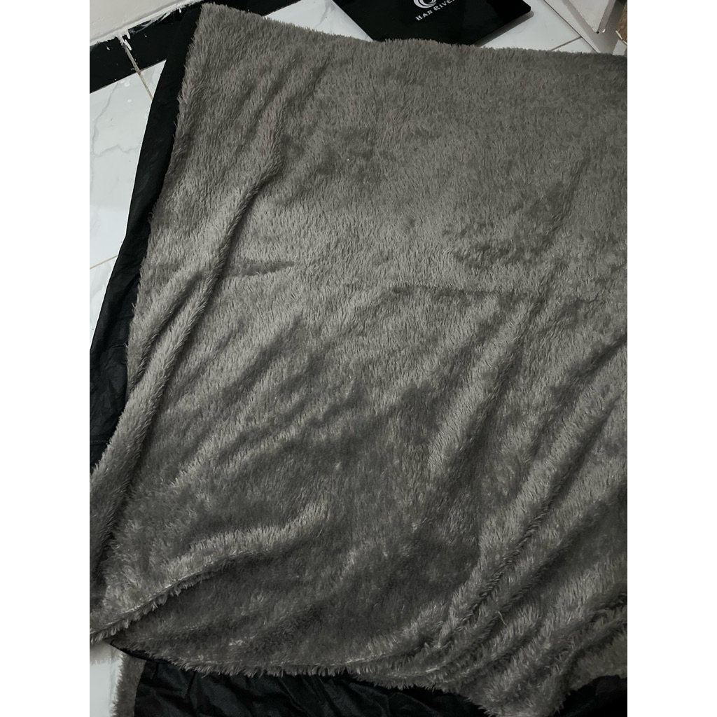 Preloved Karpet Bulu