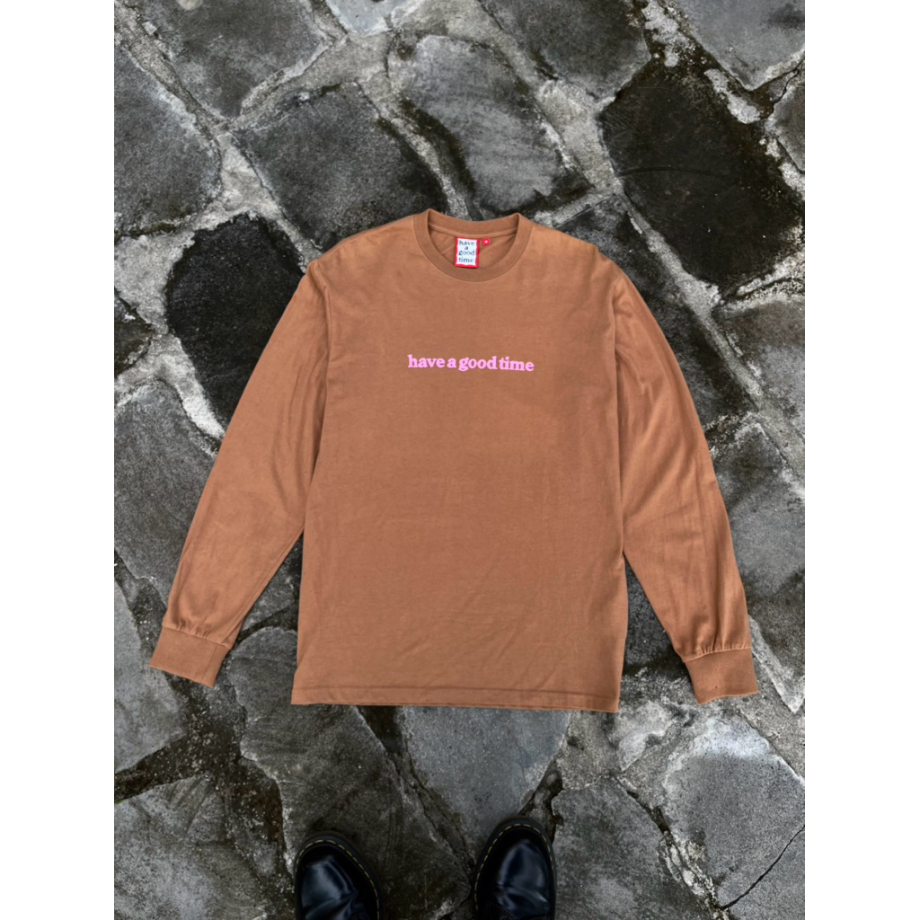 LONGSLEEVE ORIGINAL HAGT SCRIPT LOGO