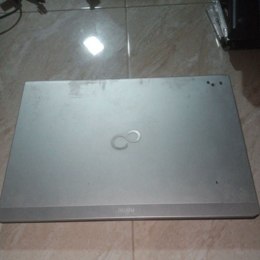 Mainboard Laptop Fujitsu UH572 core i5